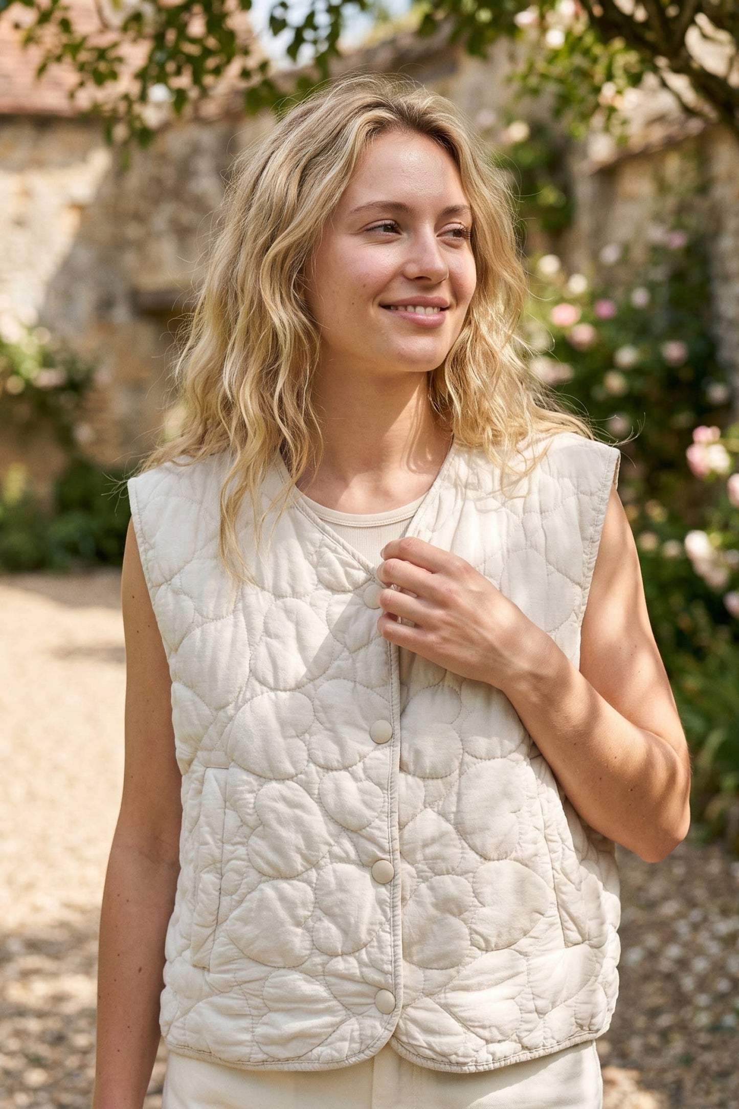 Gilet matelassé effet patchwork: Beige / TU
