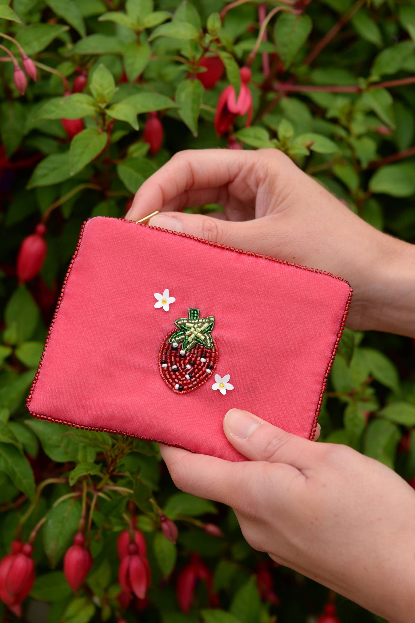 PETITE POCHETTE FRAISE ROSE