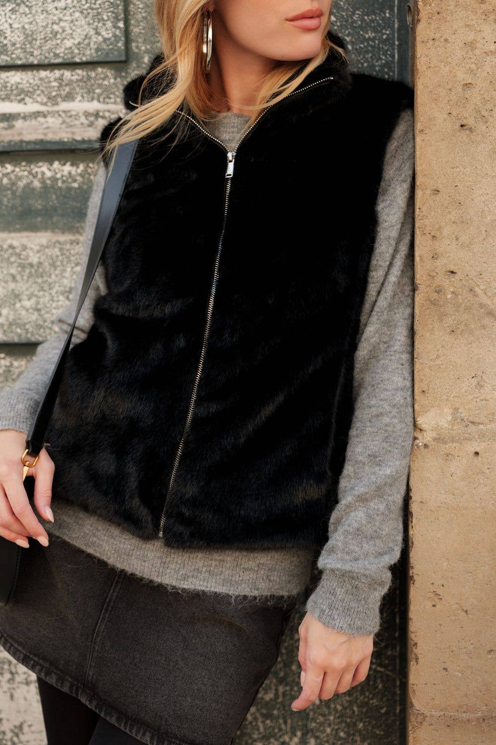 Gilet sans manche en fausse fourrure ultra douce: Noir