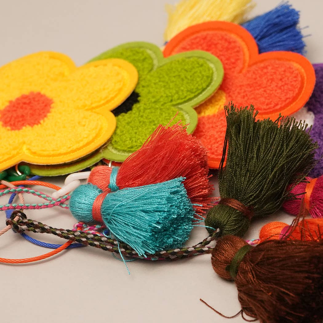 Breloque de sac porte-clés Fuzzy Flower