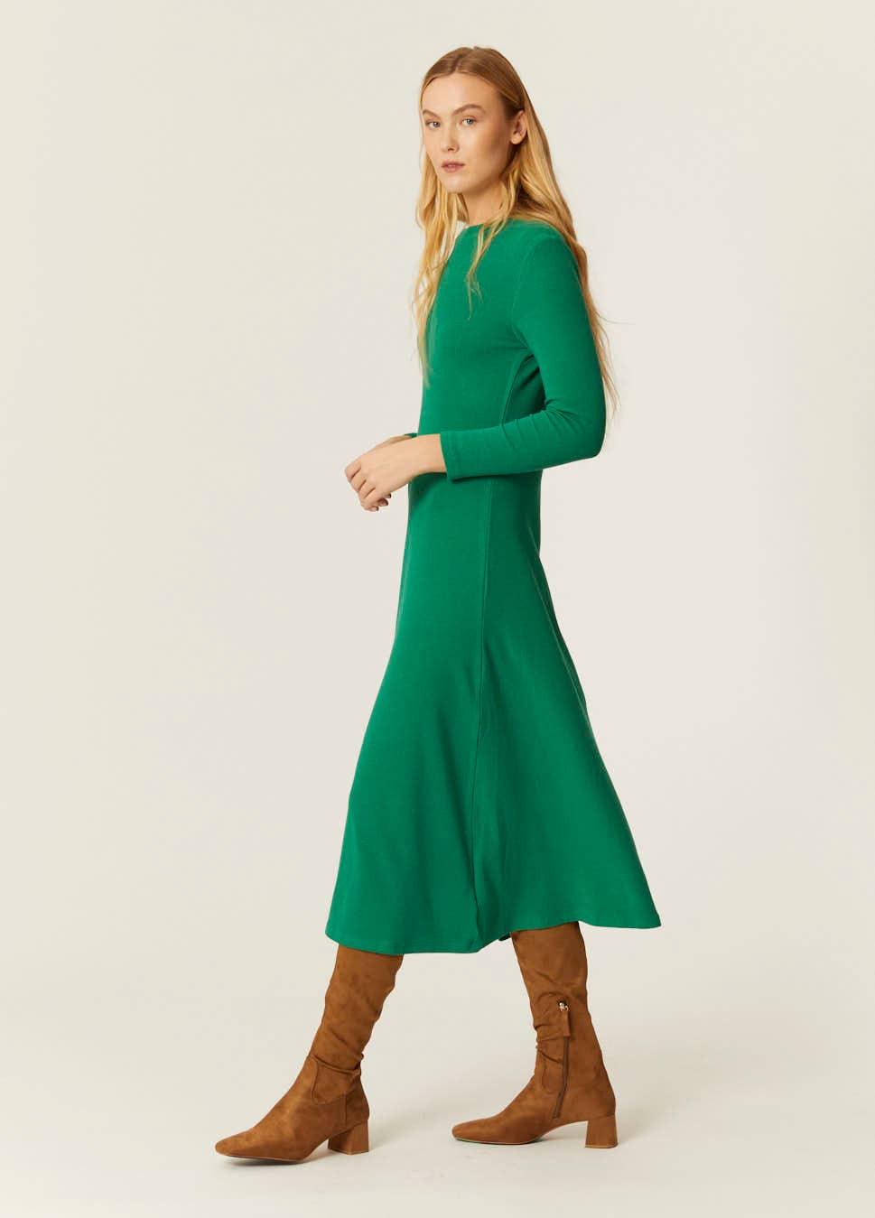 Robe en maille côtelée verte