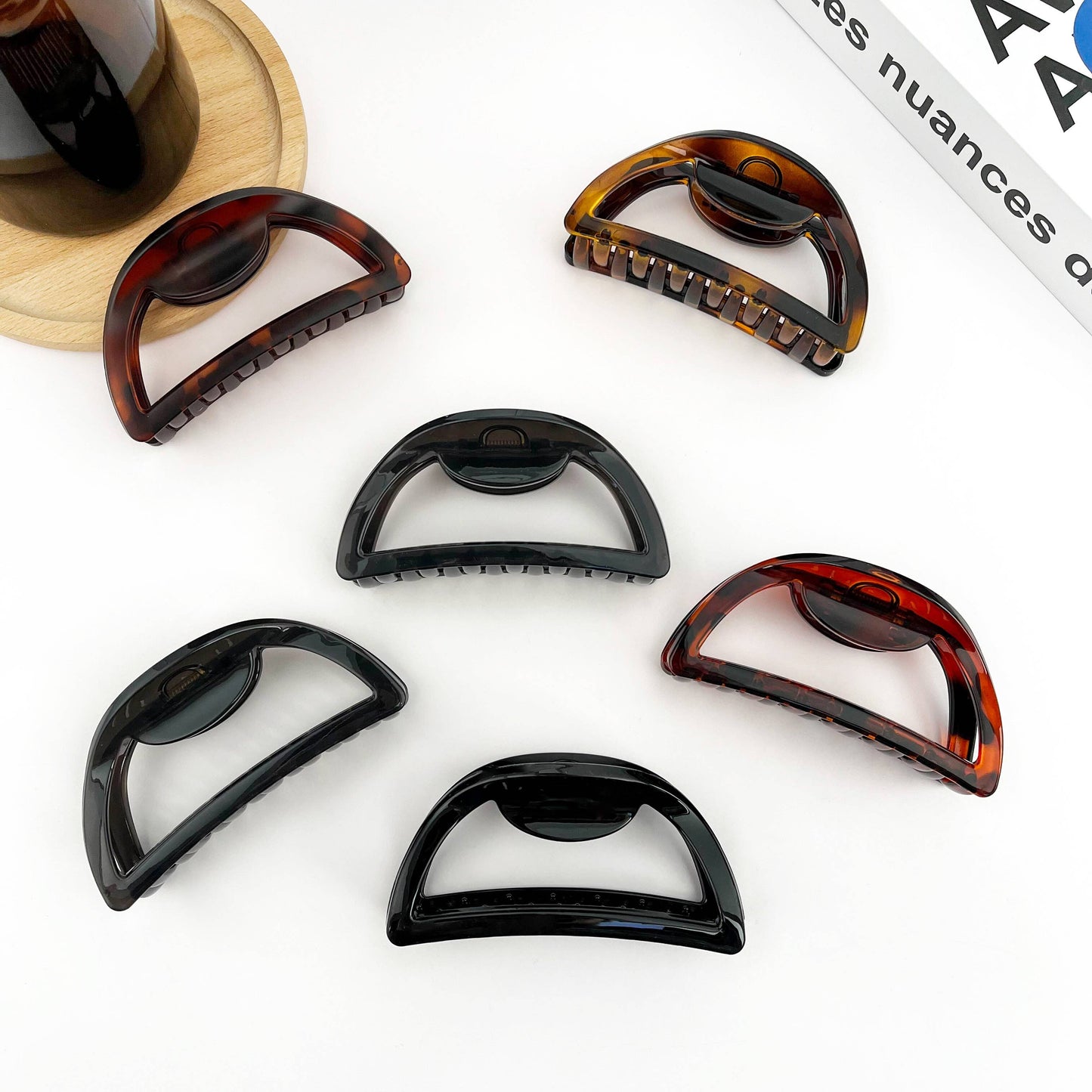 Pince à cheveux demi-cercle creux