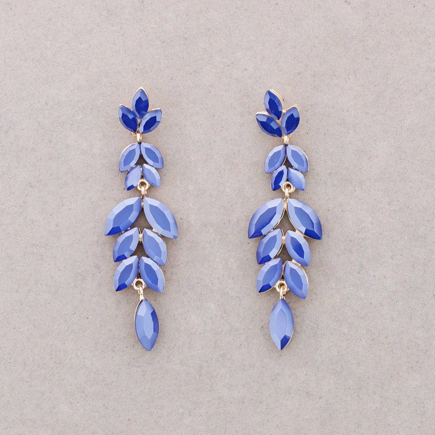Boucles d'oreilles Feuille pendantes Fuchsia