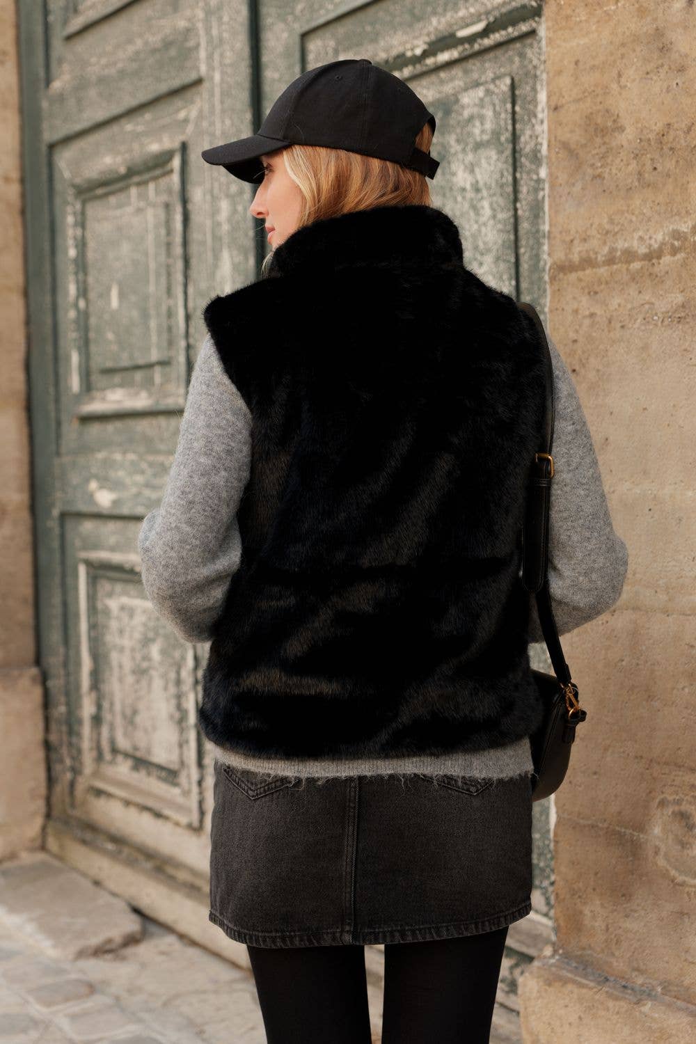Gilet sans manche en fausse fourrure ultra douce: Noir