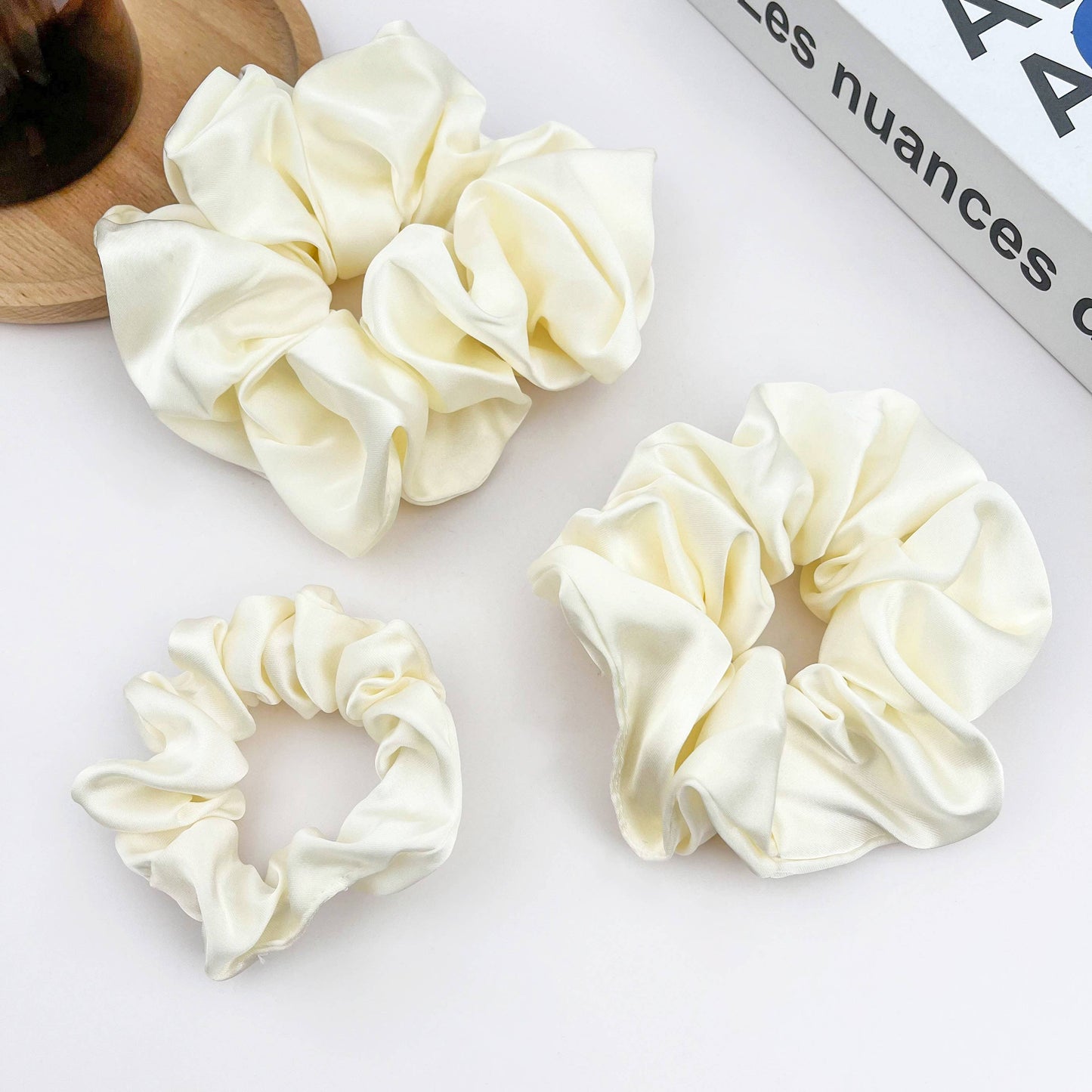 Chouchou satin uni Blan
