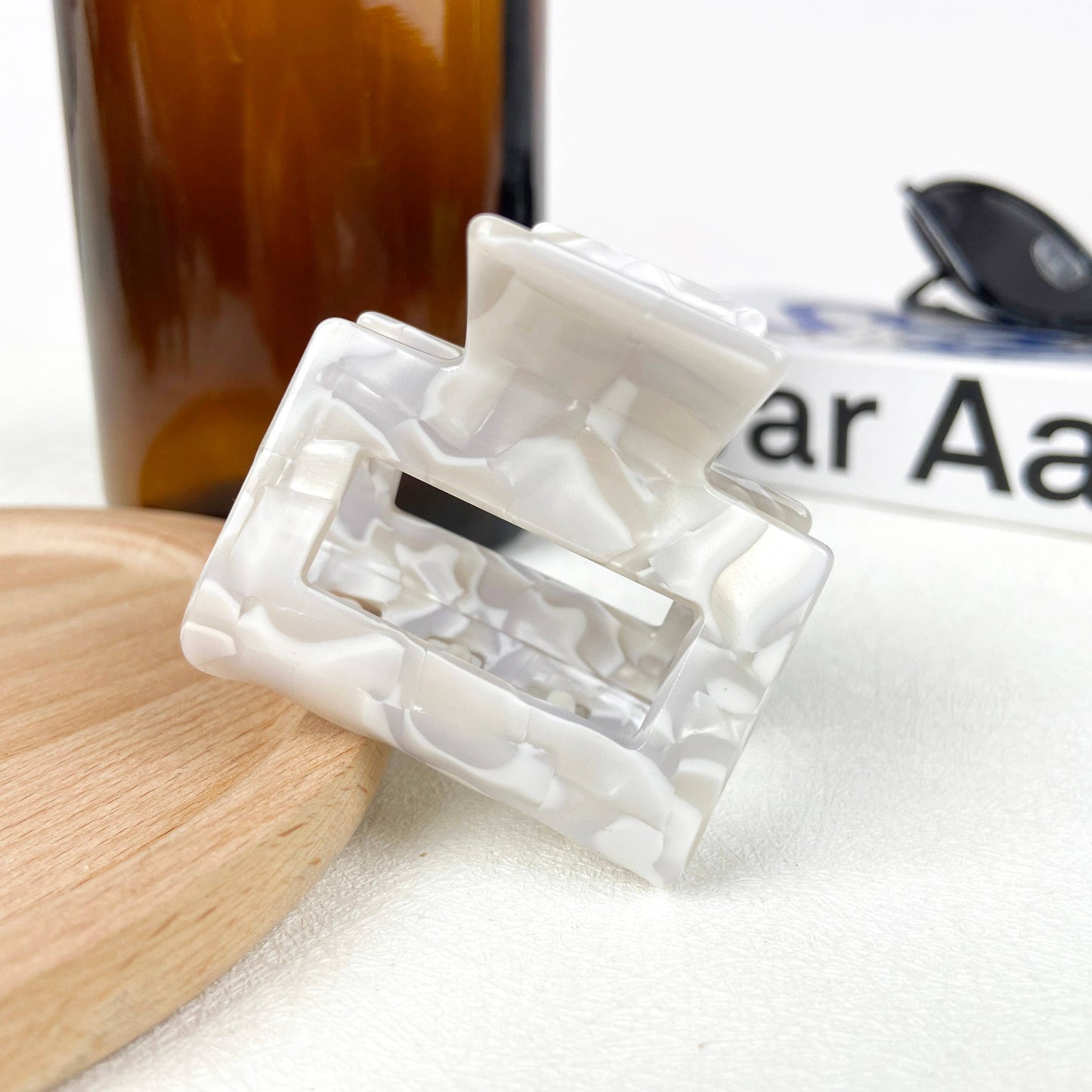 Pinces à cheveux carrées en acétate