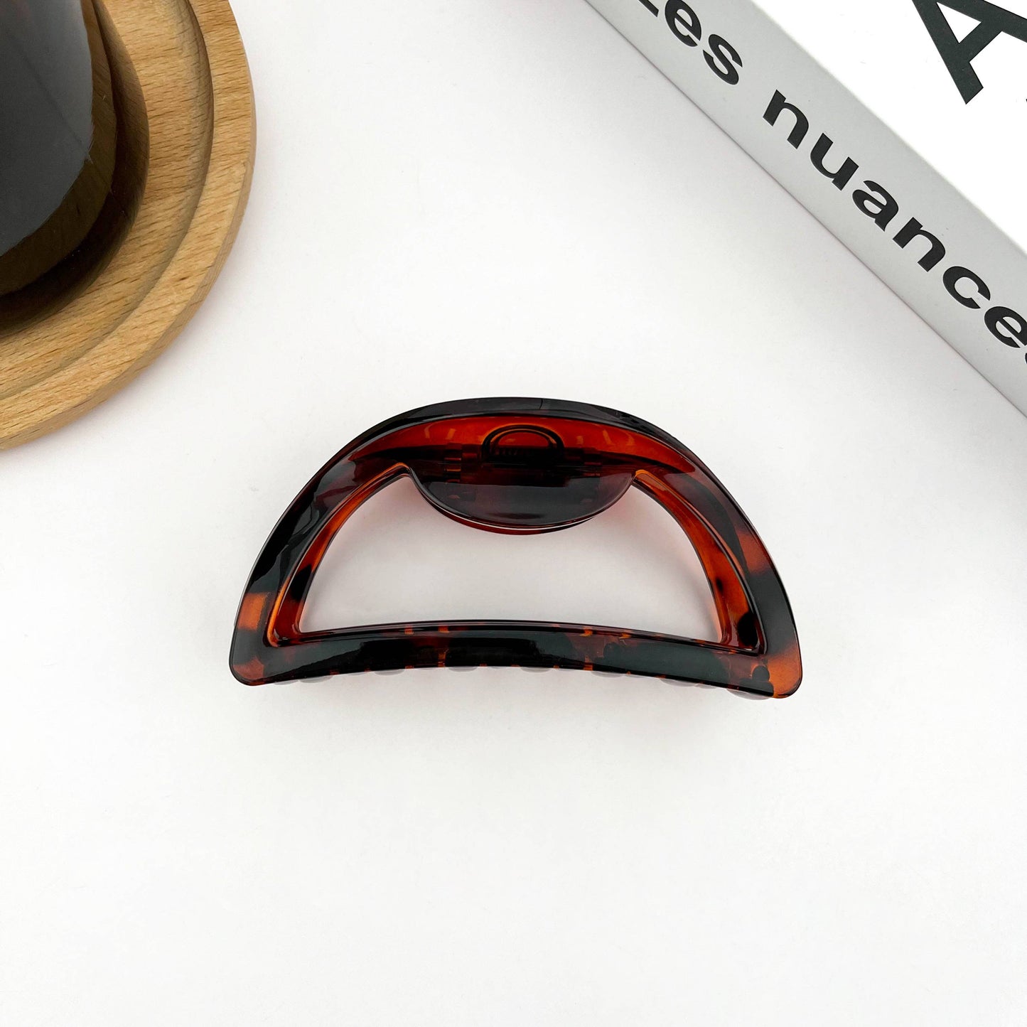 Pince à cheveux demi-cercle creux