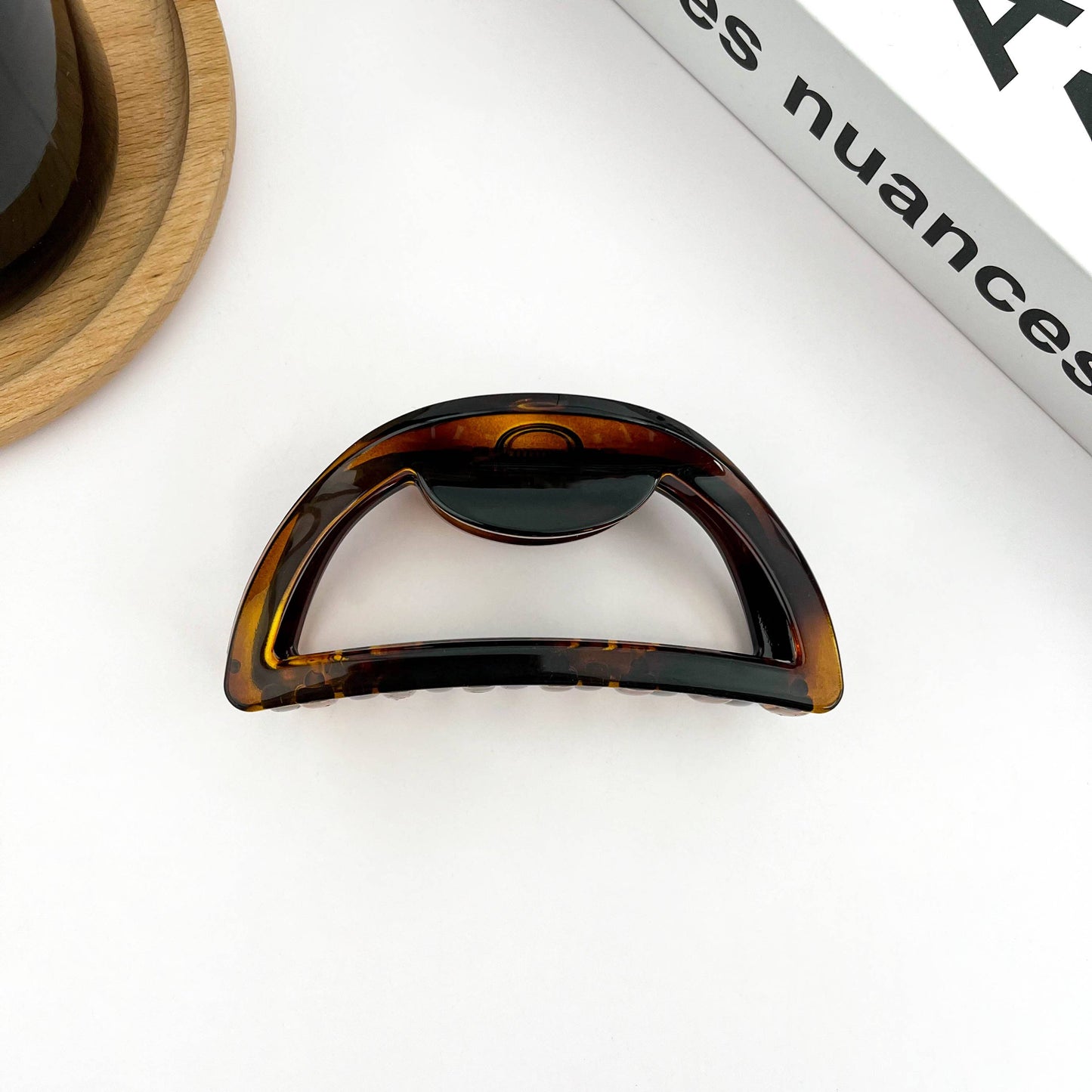 Pince à cheveux demi-cercle creux