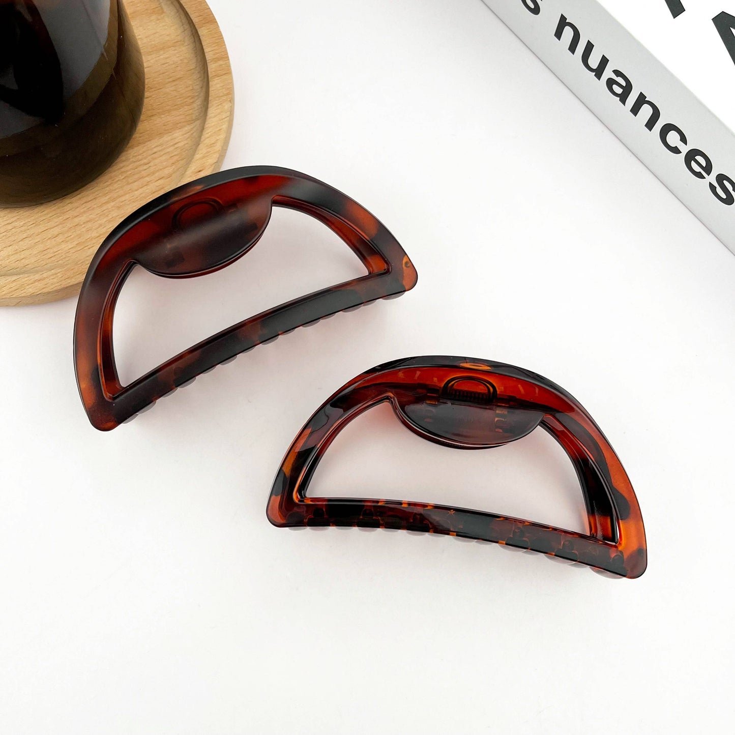 Pince à cheveux demi-cercle creux