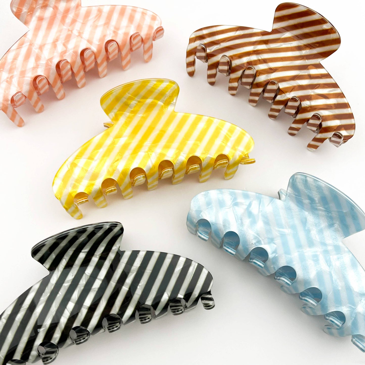 Pince à cheveux ovale rayée classique: Rose