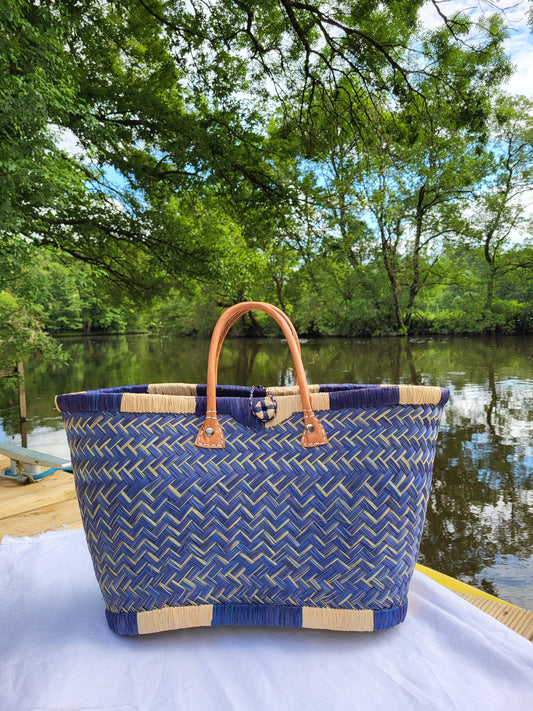 Paniers colorés en fibres naturelles