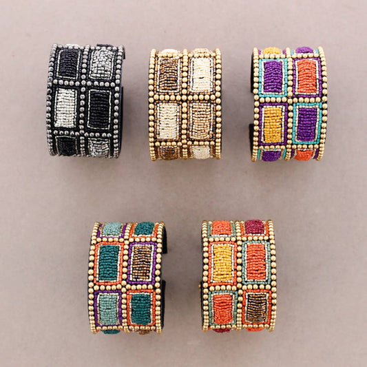 Manchette perles et sequins bleu