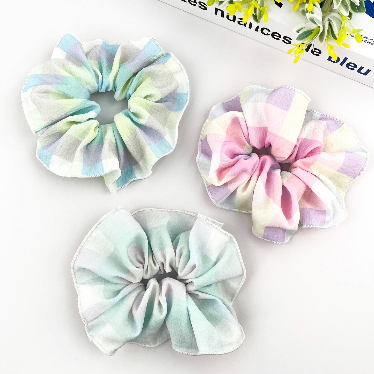 Chouchou en tissu froncé minimaliste, élastique à cheveux couleurs bonbon: Rose