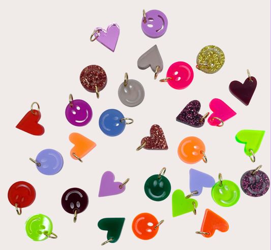 Bert Sieraden breloques en plexiglas (mélange cœurs et smileys, lot de 10 pièces) - DupontDupont