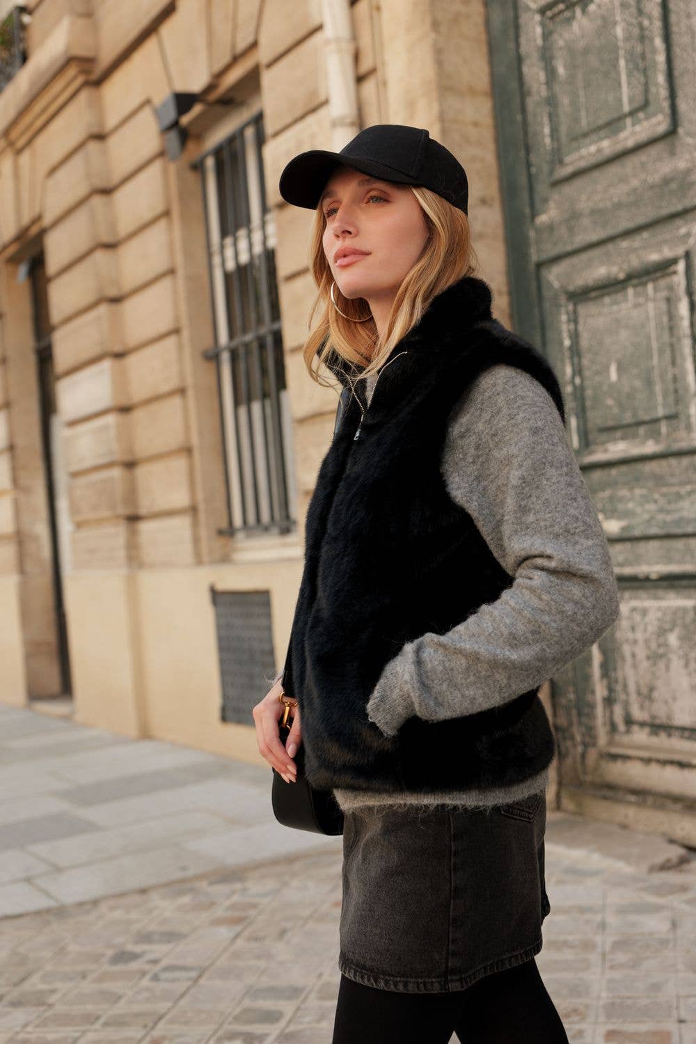 Gilet sans manche en fausse fourrure ultra douce: Noir