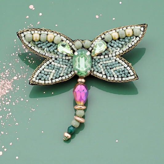 Broche à sequins en forme de libellule: Vert