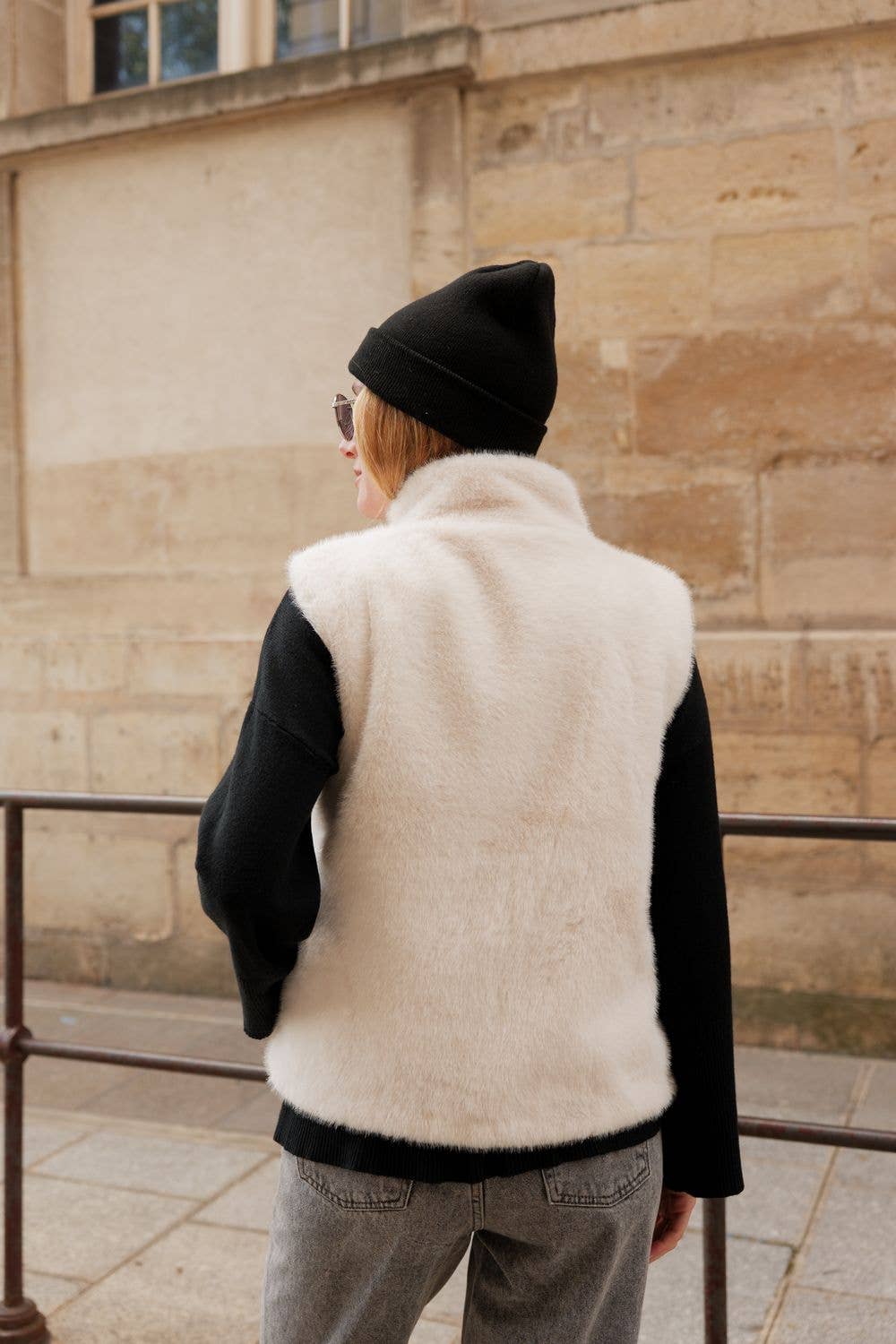 Gilet sans manche fausse fourrure