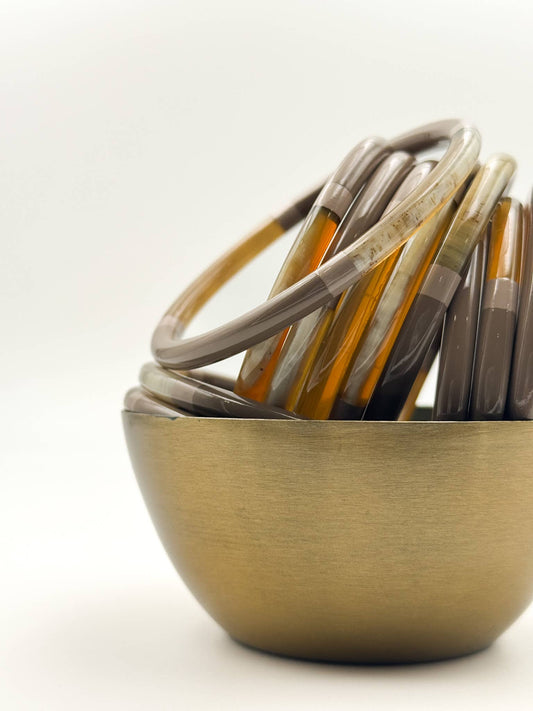 Jonc laqué en corne de buffle Taupe et beige