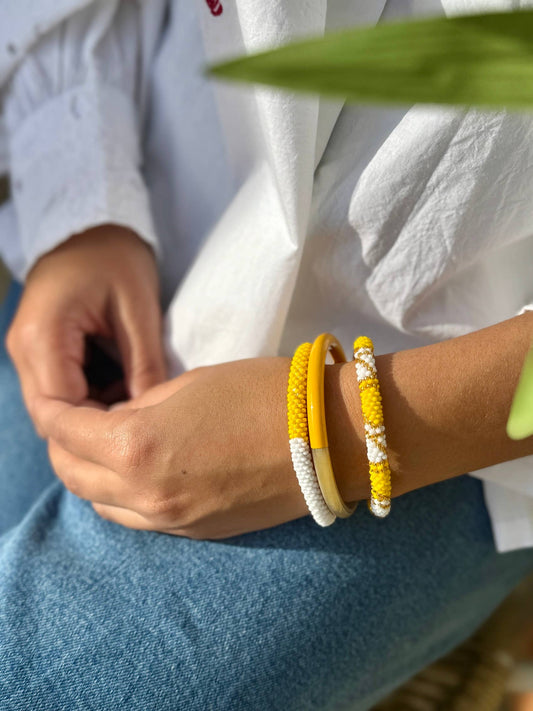 Jonc laqué en corne de buffle Jaune safran: 63/65 mm