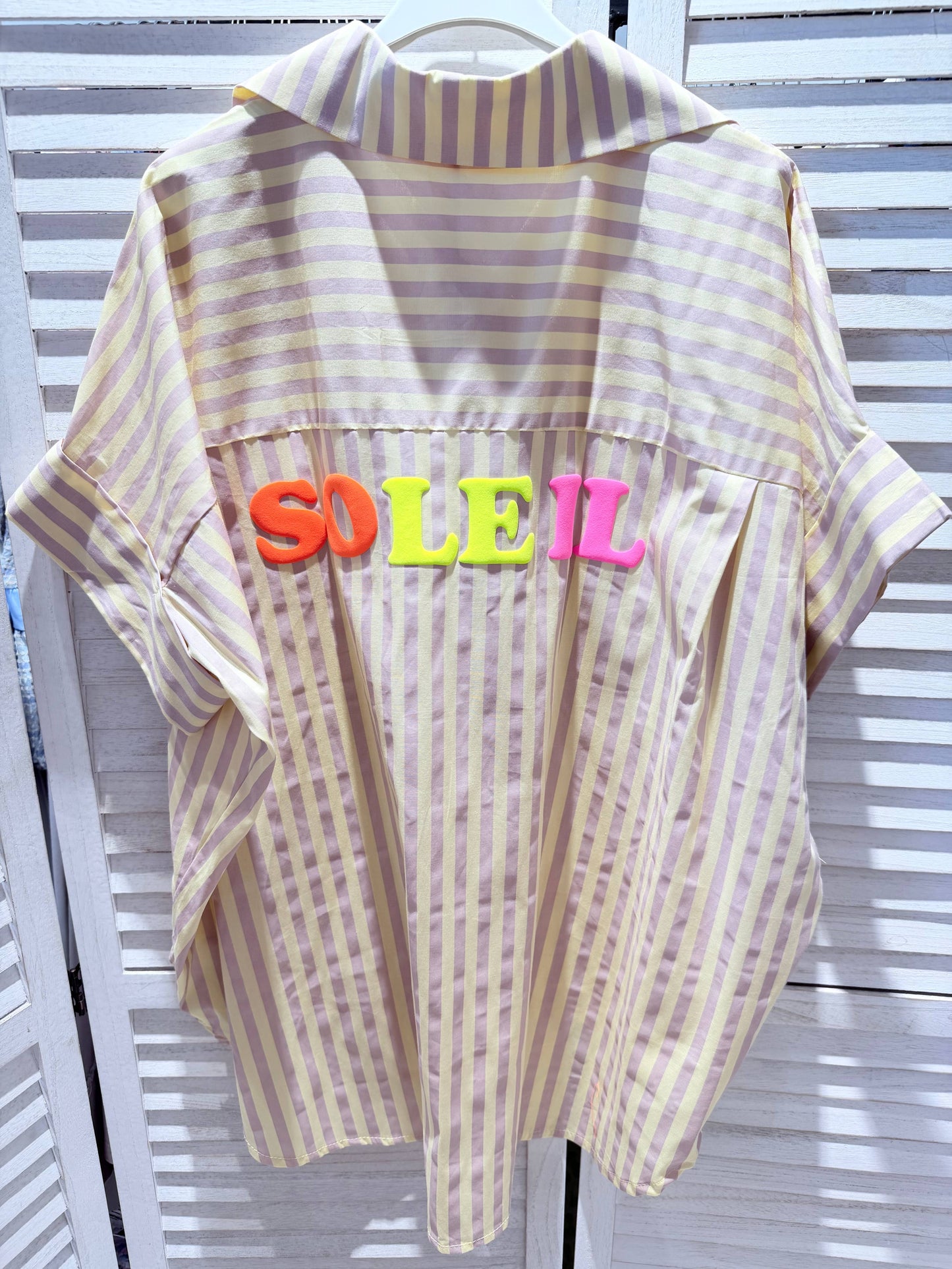 Blouse rayée à message: Jaune / TU