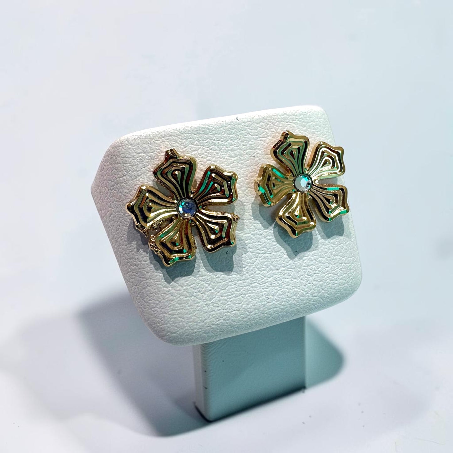 Boucles d’oreilles puces fleur - DupontDupont