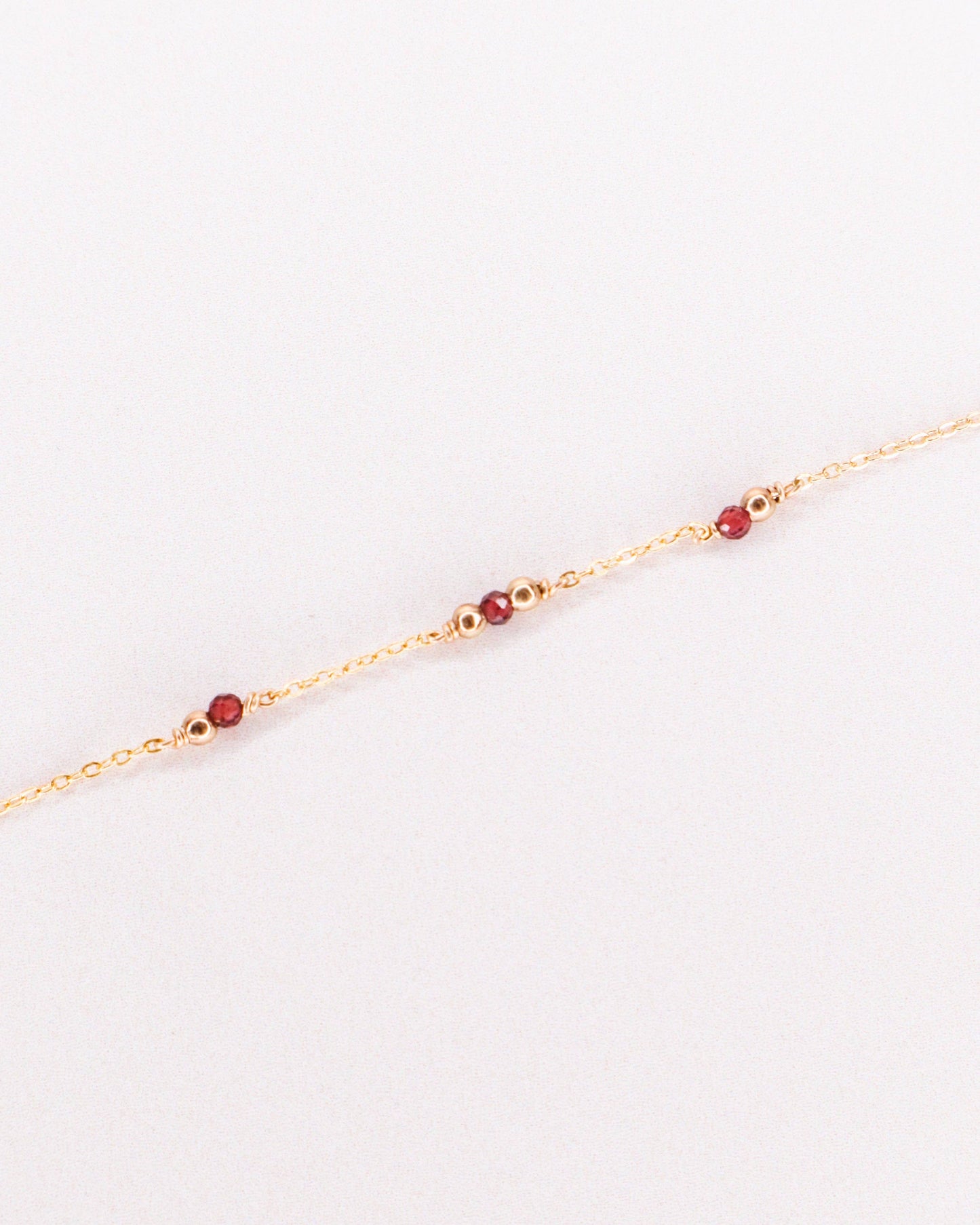 Bracelet Aube avec pierre Grenat