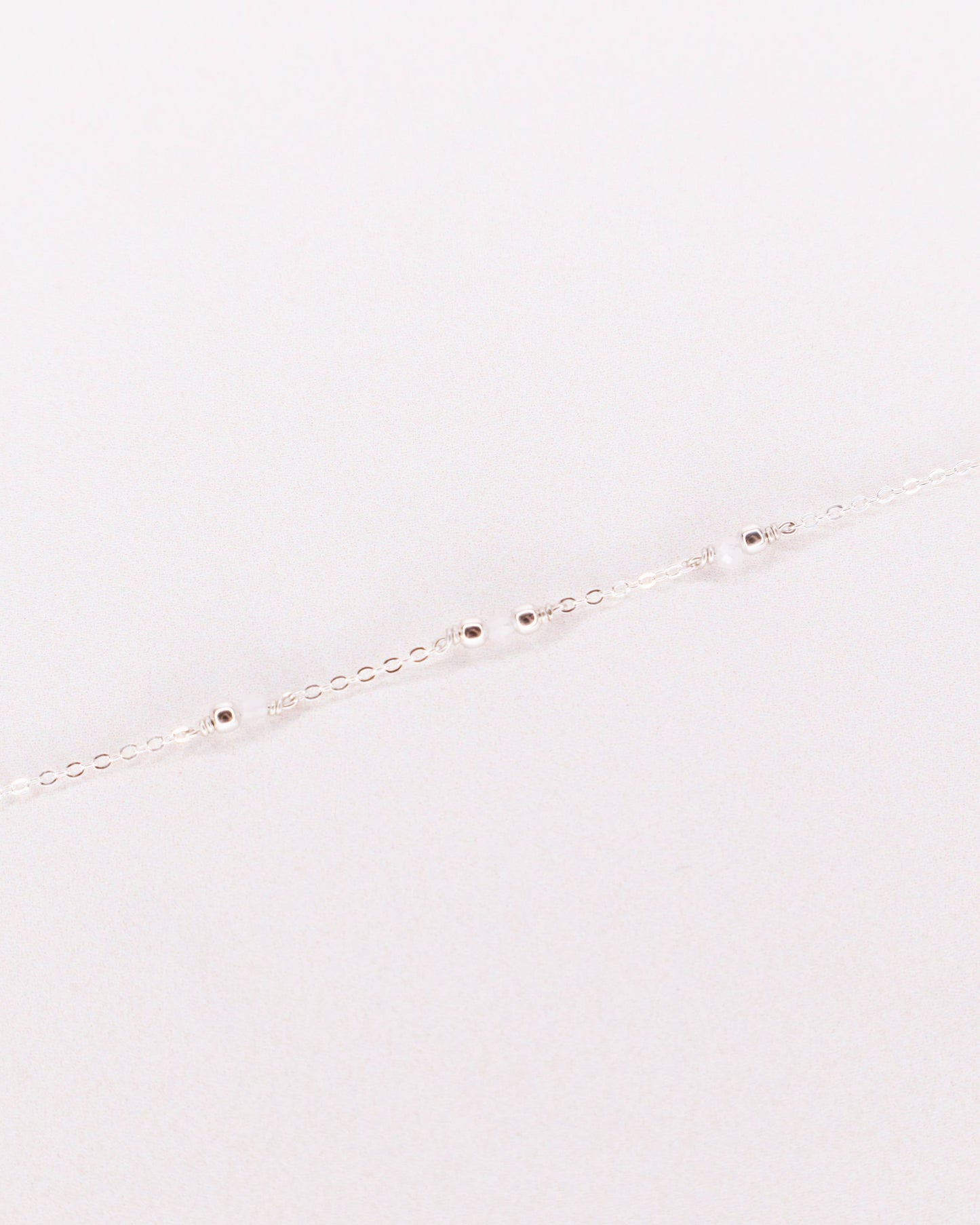 Bracelet Aube avec pierre Grenat