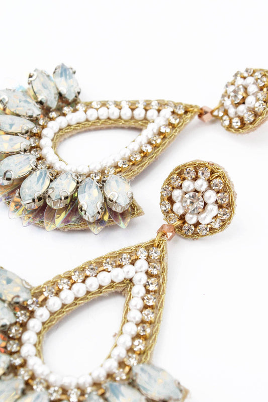 BOUCLE D'OREILLE GOUTTE D'EAU