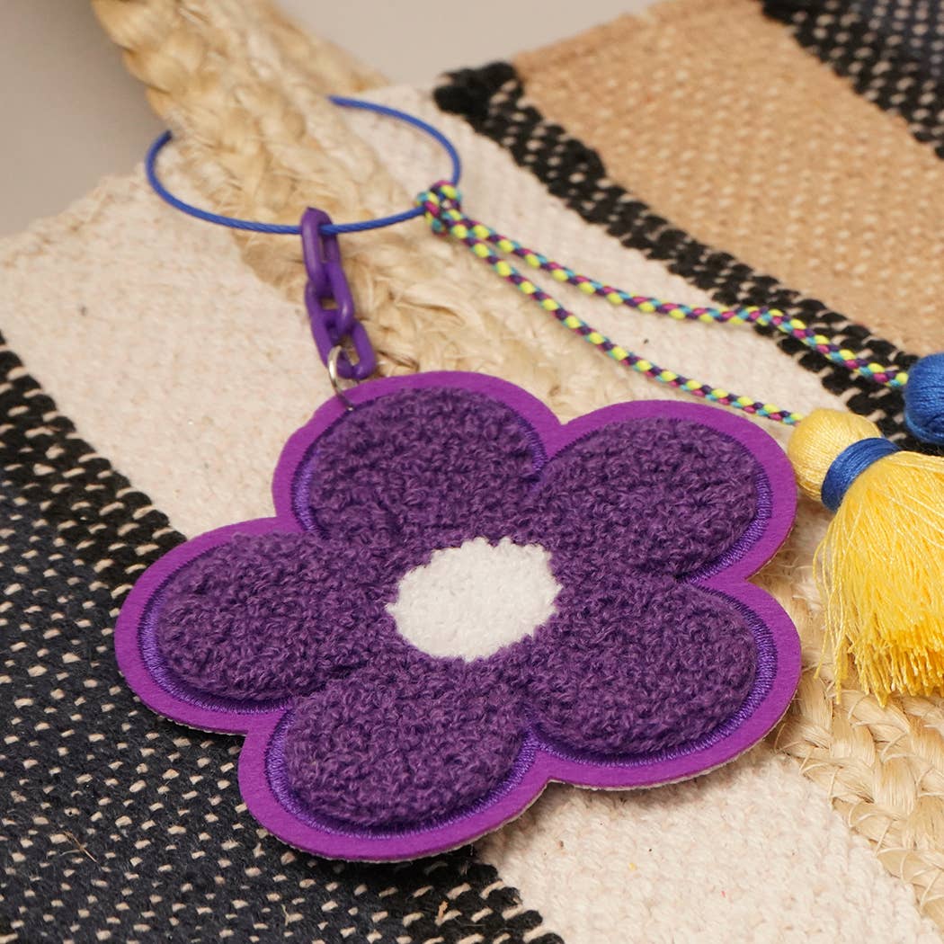 Breloque de sac porte-clés Fuzzy Flower