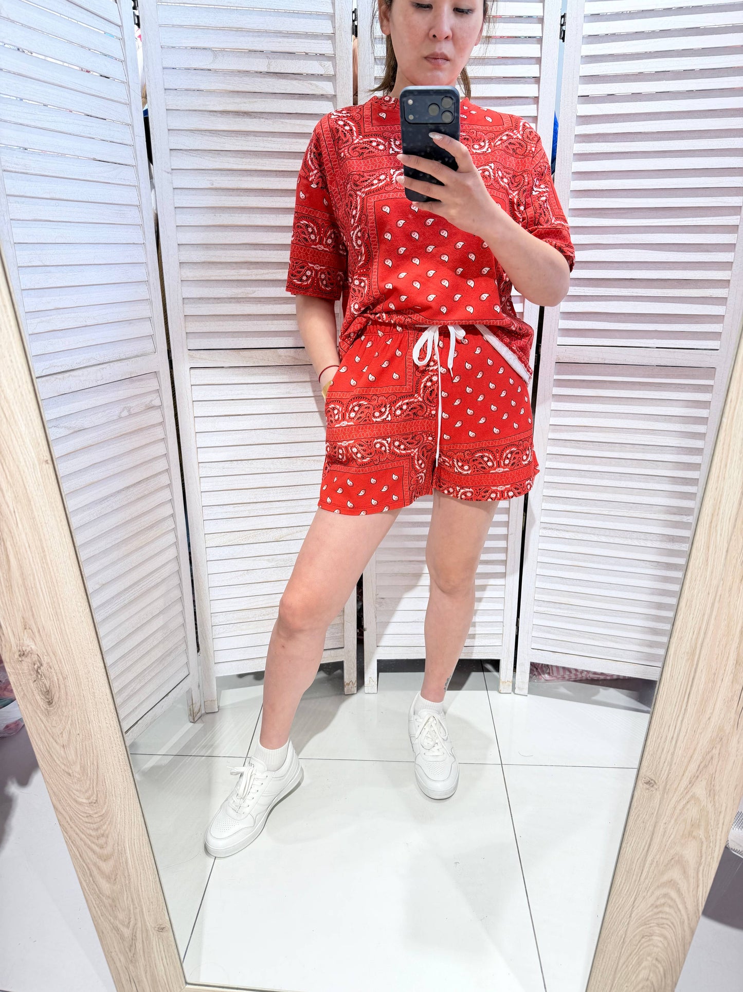 Short imprimé bandana: Rouge / TU