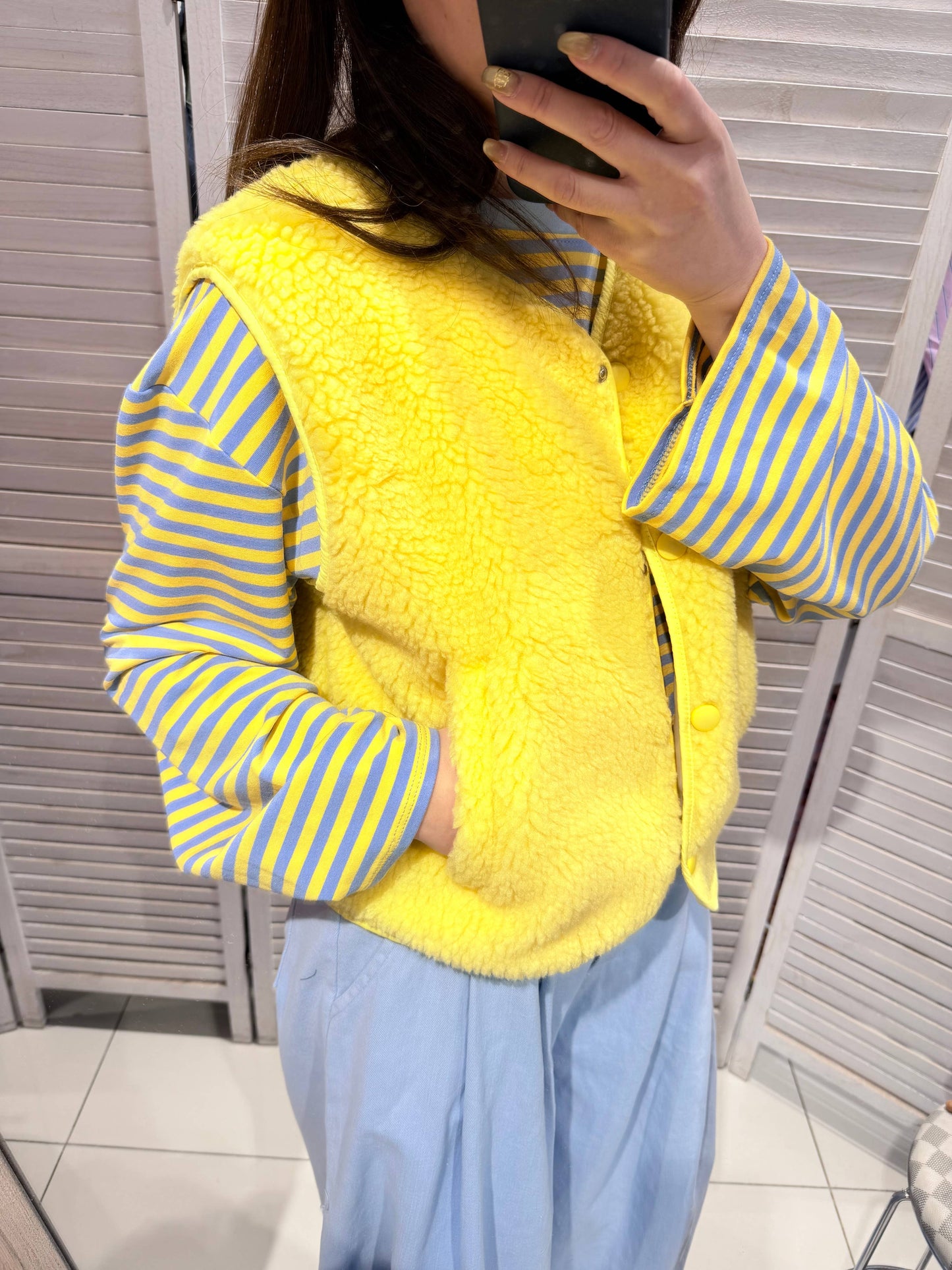 Veste tendance en fausse fourrure: Jaune / Taille unique