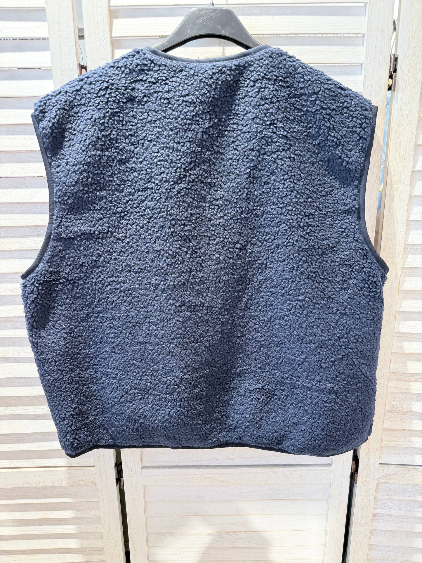 Gilet polaire à boutons: Marine / TU