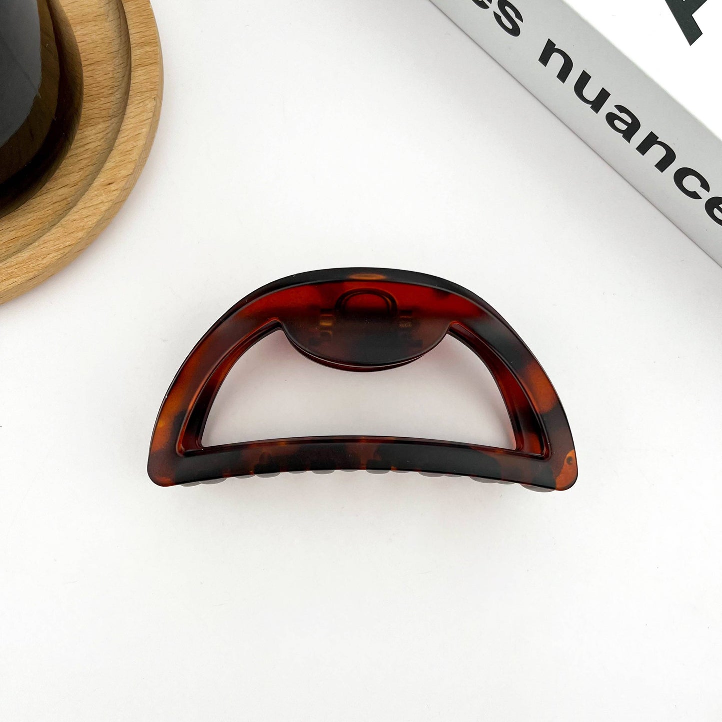 Pince à cheveux demi-cercle creux