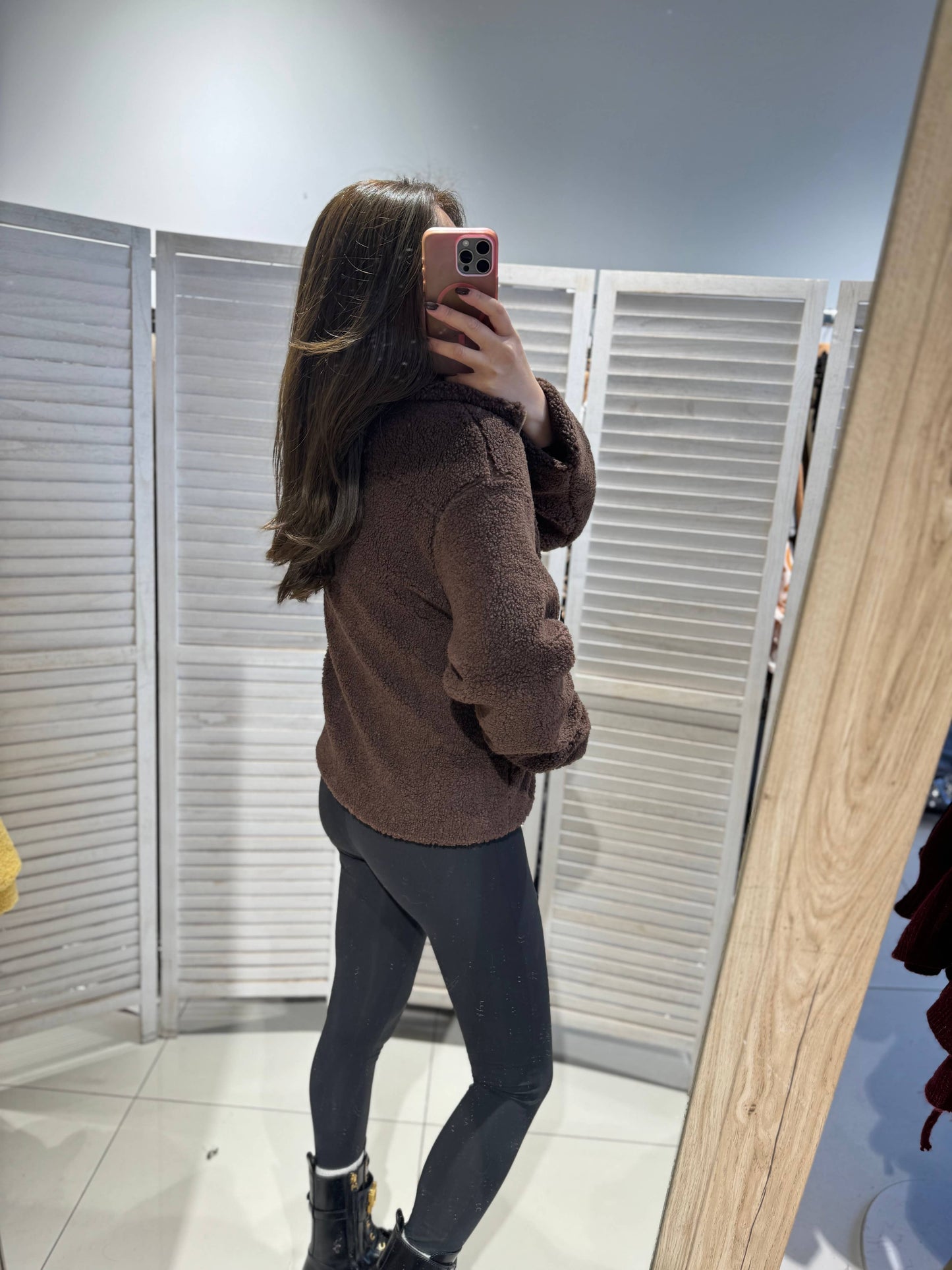 Veste en sherpa à zip: Marron / Taille unique