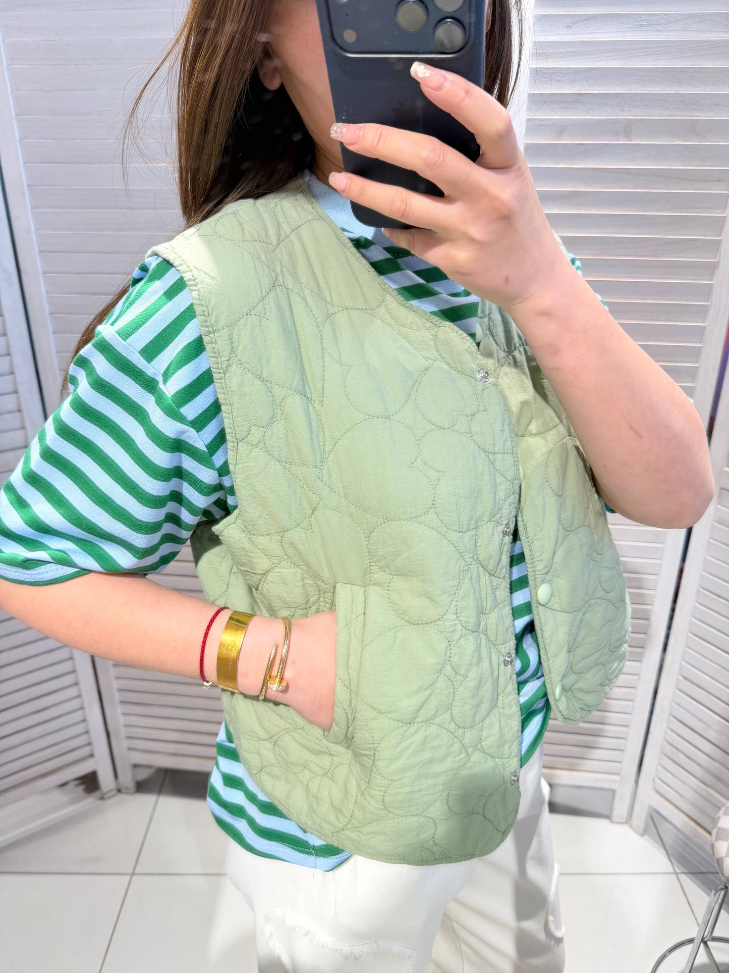Gilet matelassé en coton: Kaki / TU
