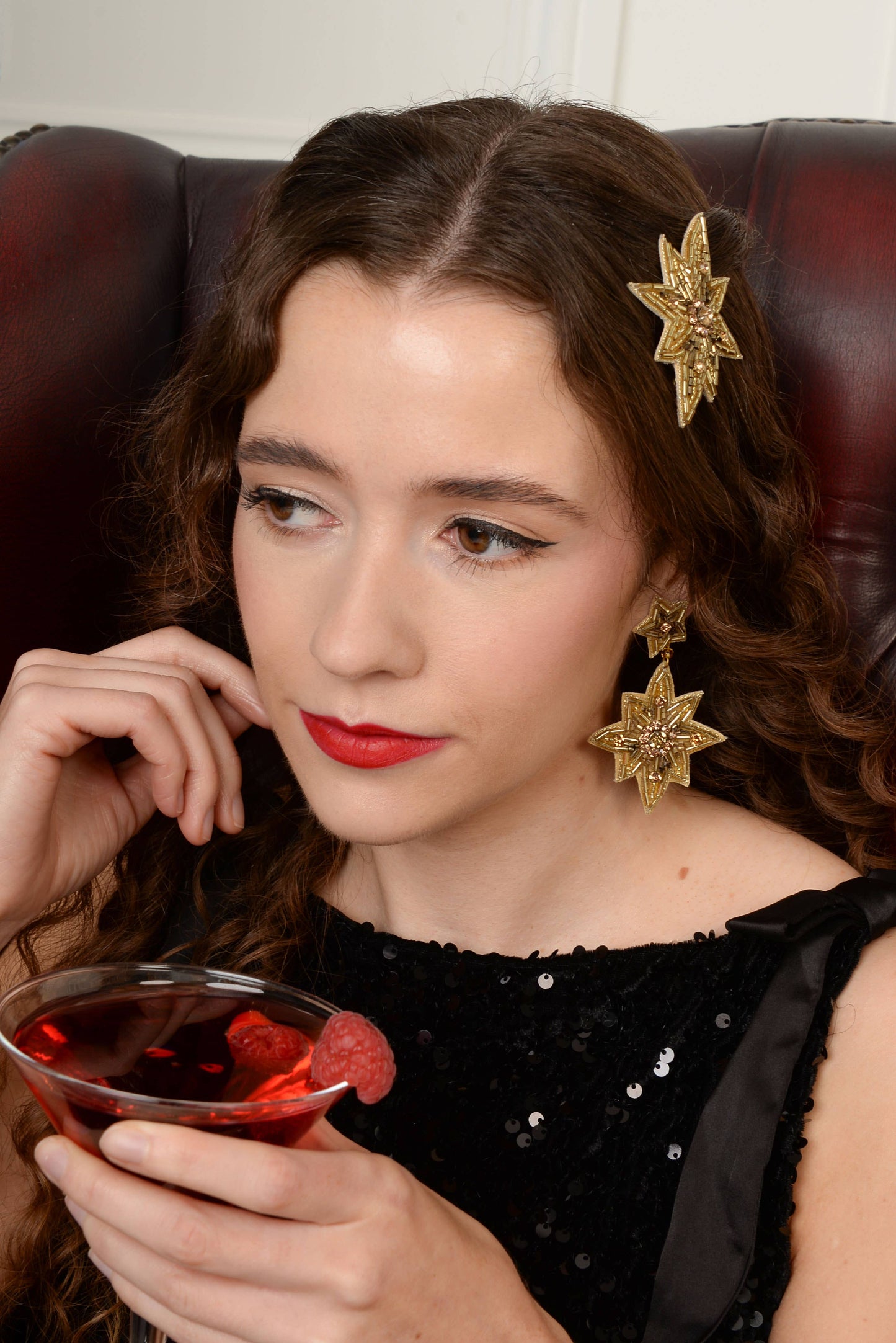 GRANDES BOUCLES D'OREILLES PENDANTES ÉTOILE OR