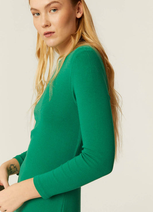 Robe en maille côtelée verte