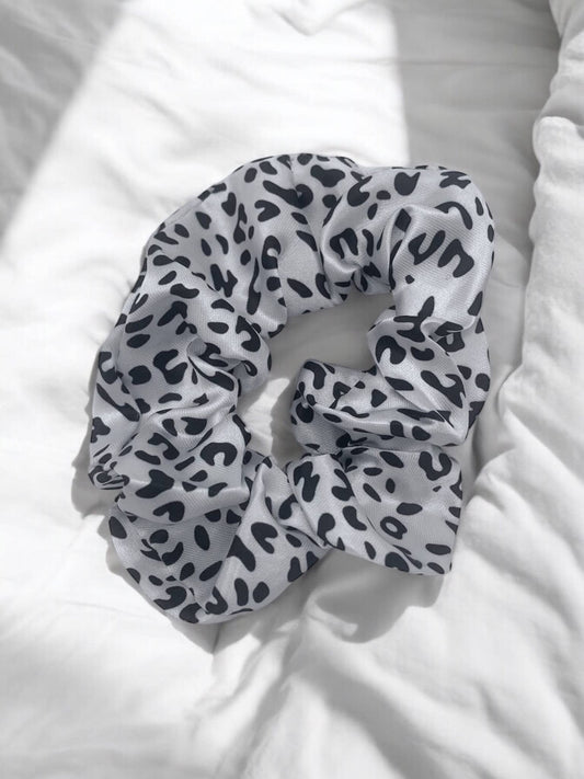 Chouchou en satin Blanc leopard