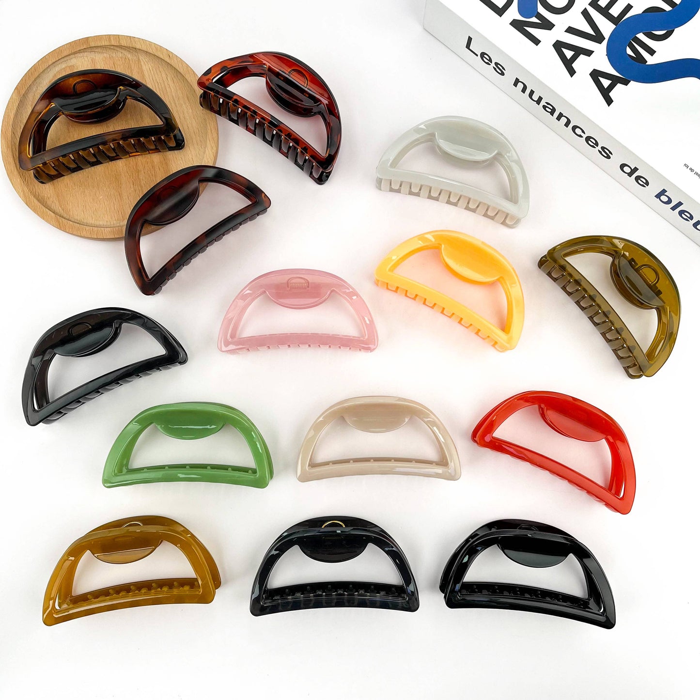 Pince à cheveux demi-cercle creux