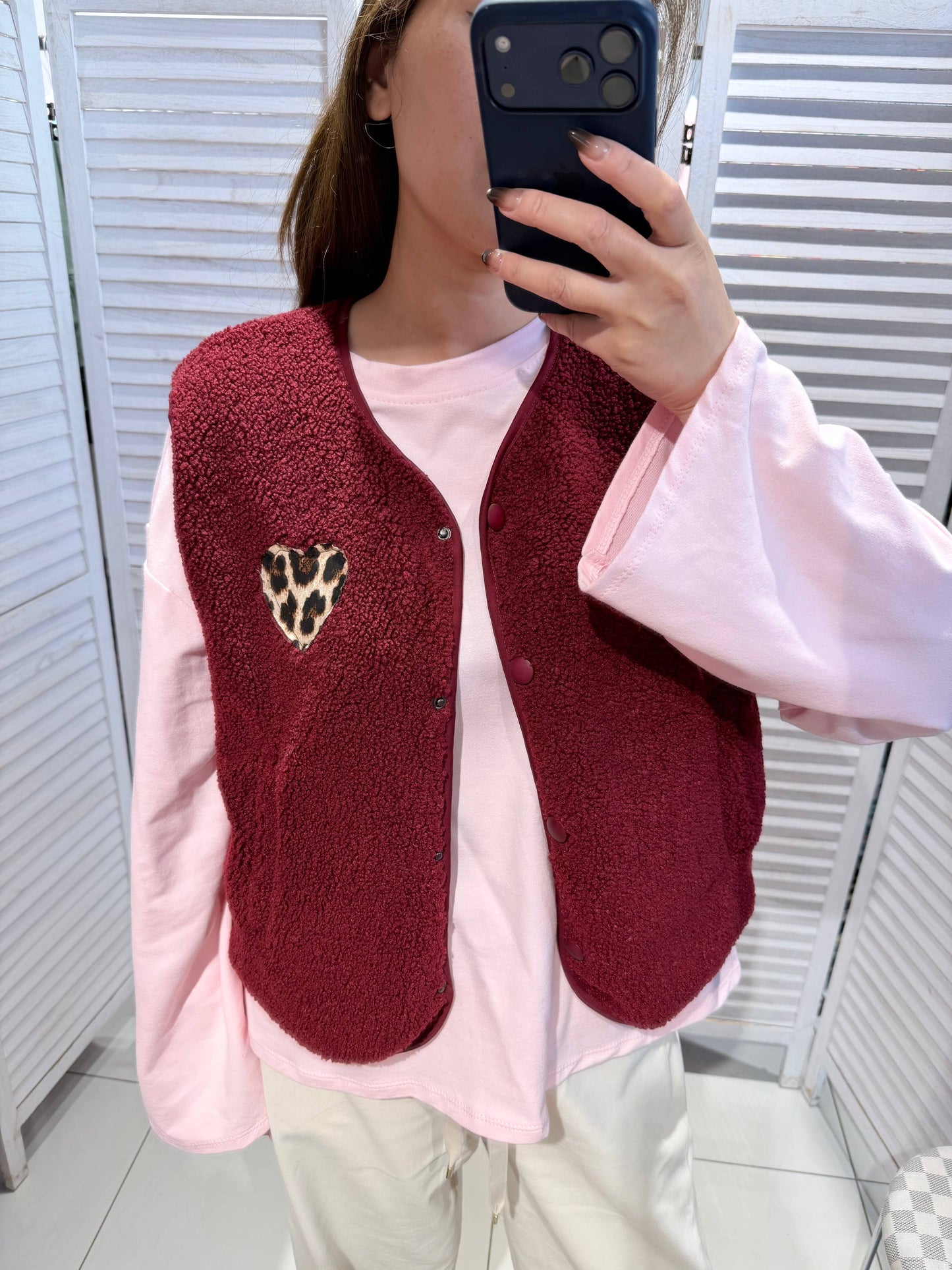 Gilet aspect polaire avec cœur imprimé: Bordeaux / TU