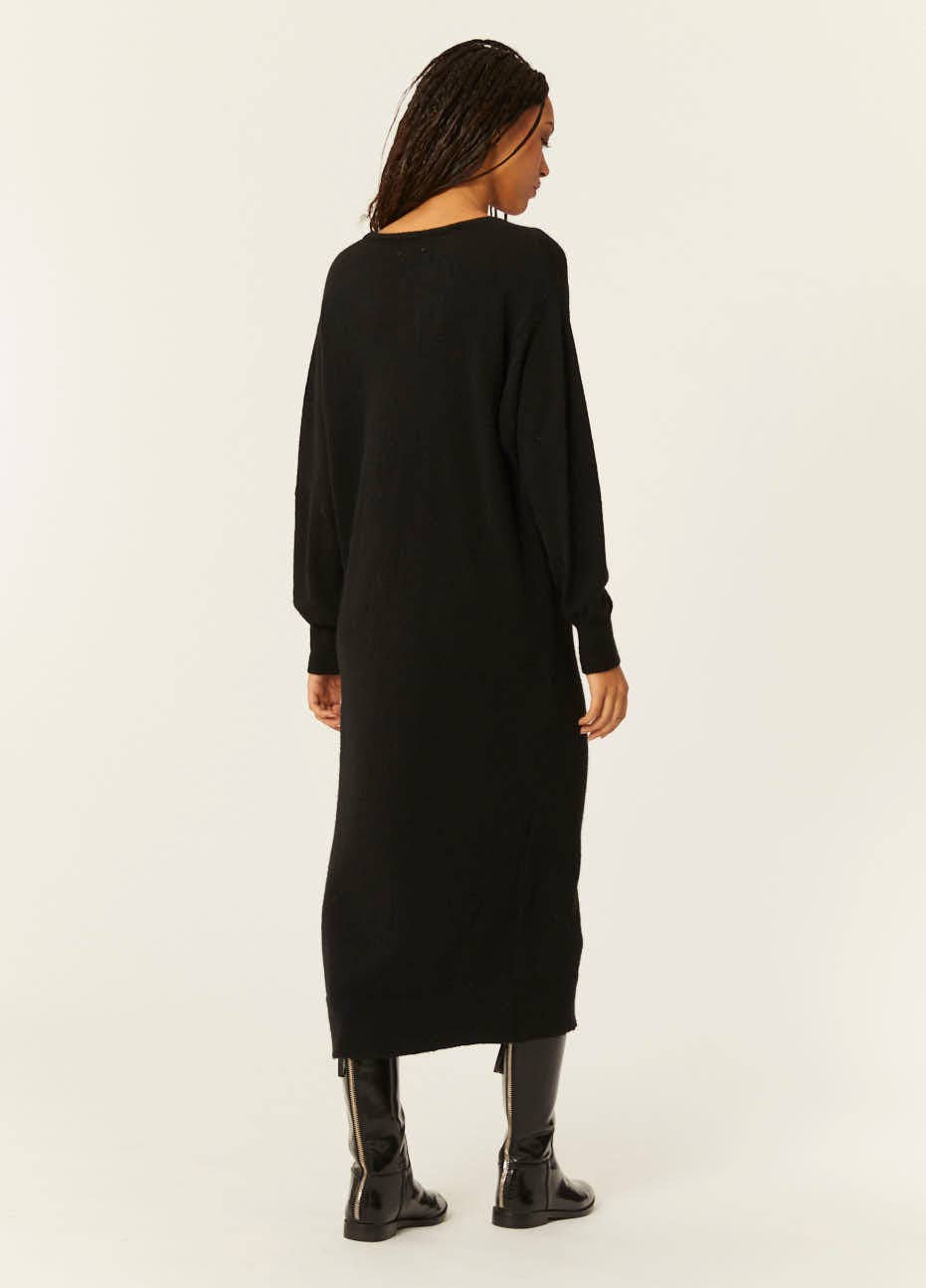 ROBE EN MAILLE BOUTONNÉE NOIRE